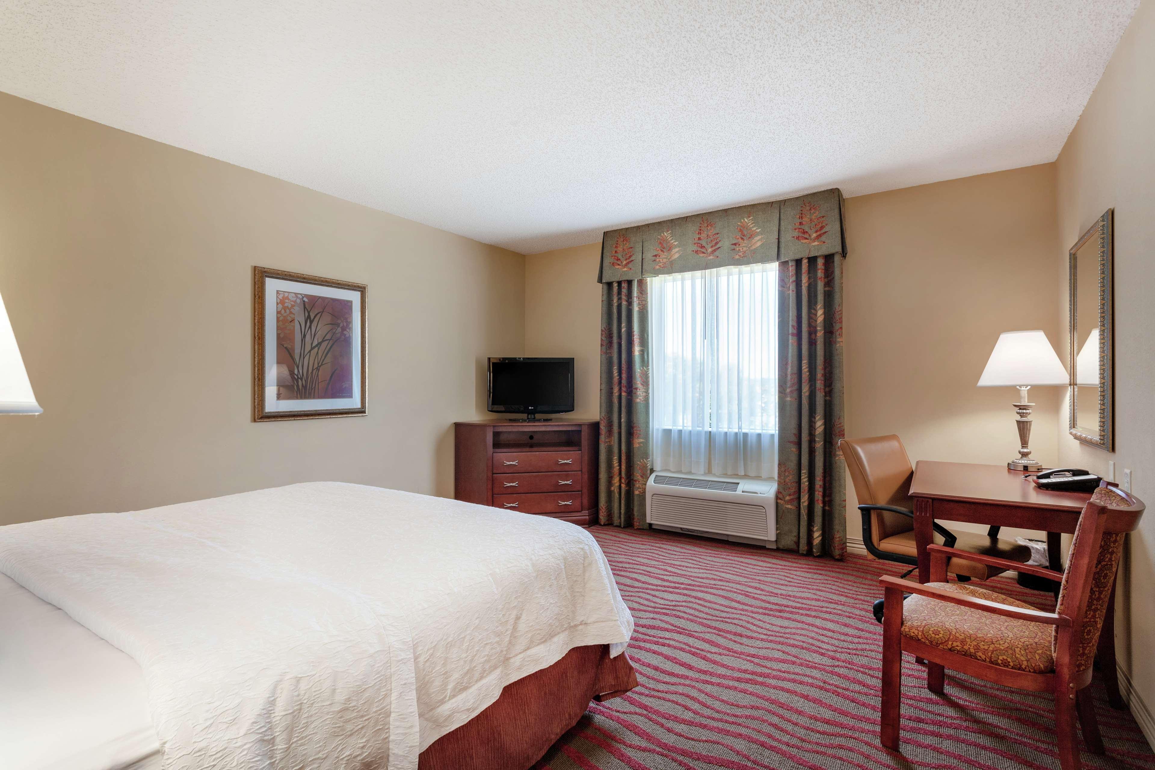 Hampton Inn & Suites Порт-Річі Екстер'єр фото
