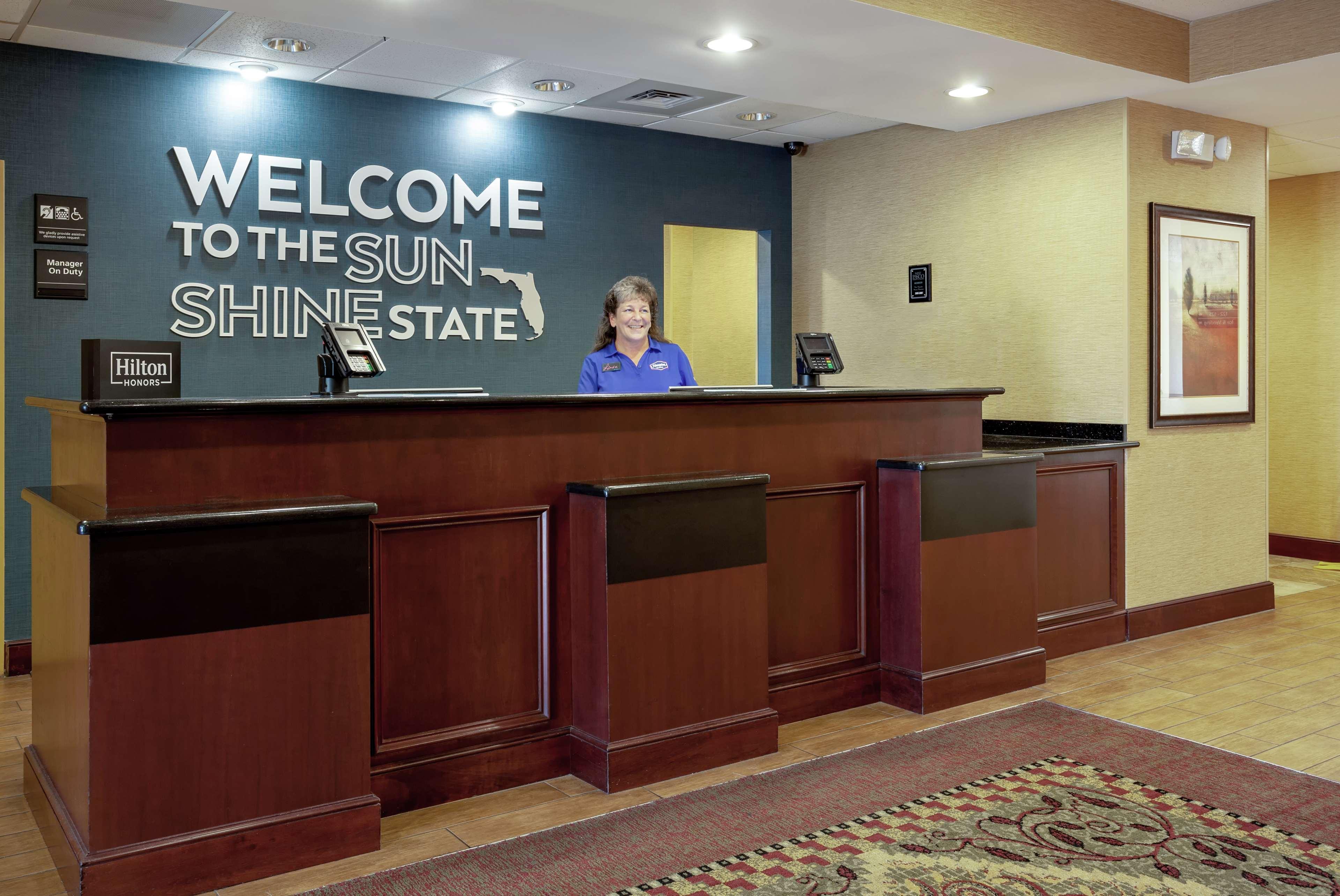 Hampton Inn & Suites Порт-Річі Екстер'єр фото
