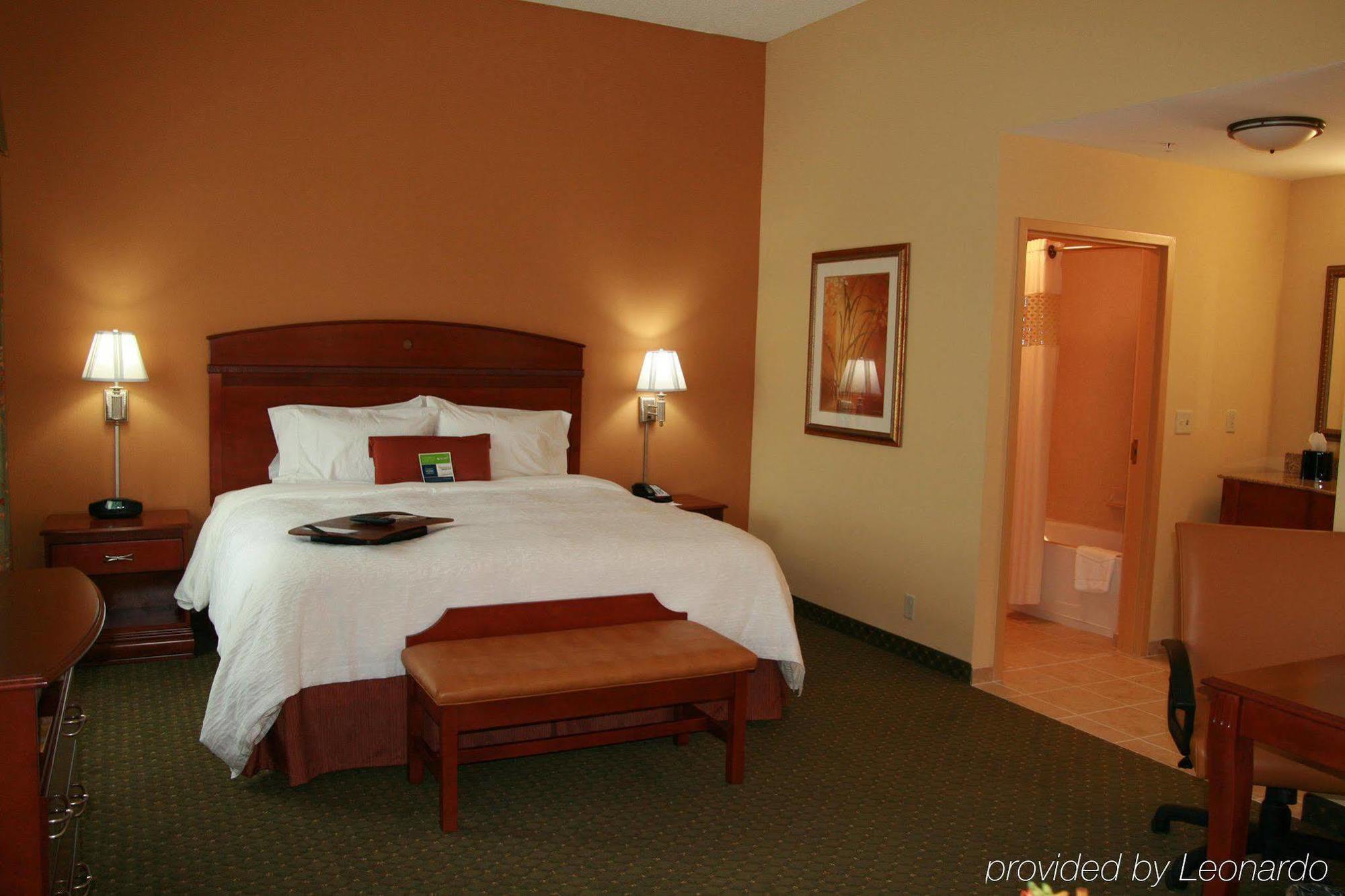 Hampton Inn & Suites Порт-Річі Номер фото