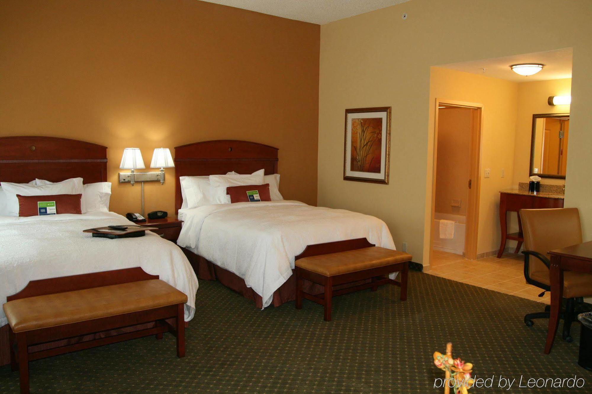 Hampton Inn & Suites Порт-Річі Номер фото