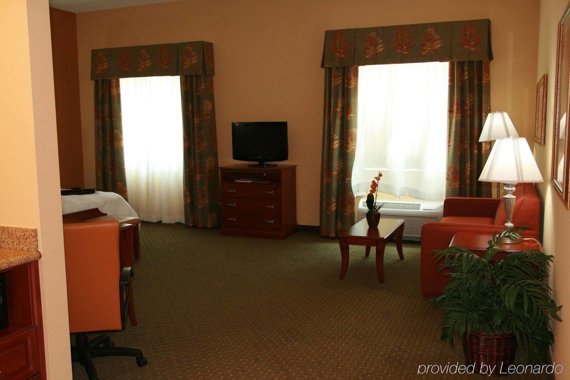 Hampton Inn & Suites Порт-Річі Номер фото