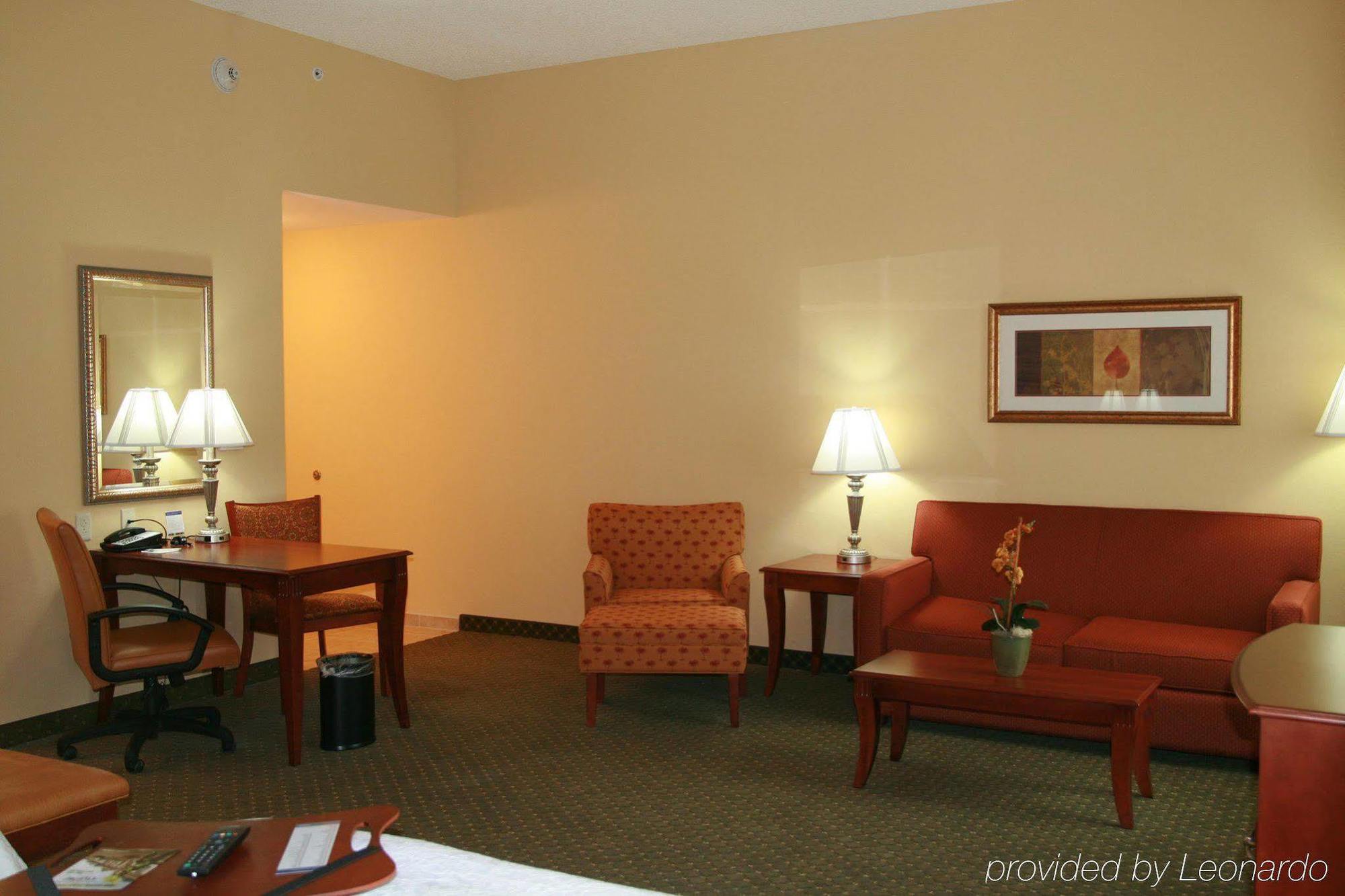 Hampton Inn & Suites Порт-Річі Екстер'єр фото